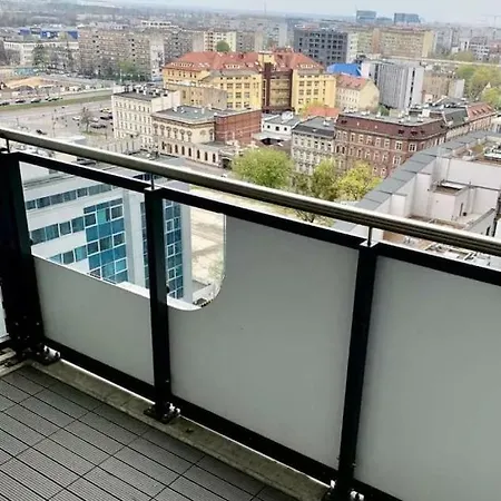 Komfortowy 2-pok. Apartament Nad Odra 5 Min. Od Rynku